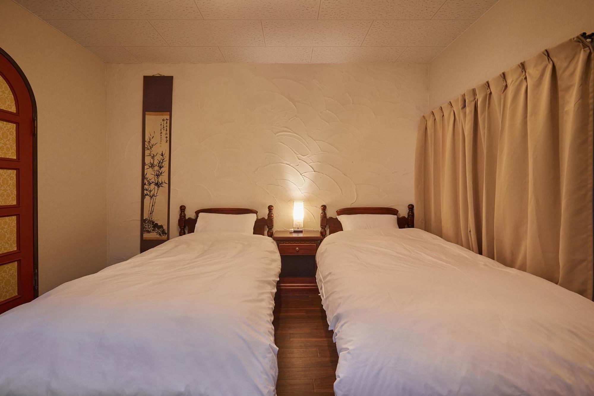 Villa Hakone Kabuto 古民家旅館 150平米 バス停迄一分 準天然温泉 最大12名 Kültér fotó